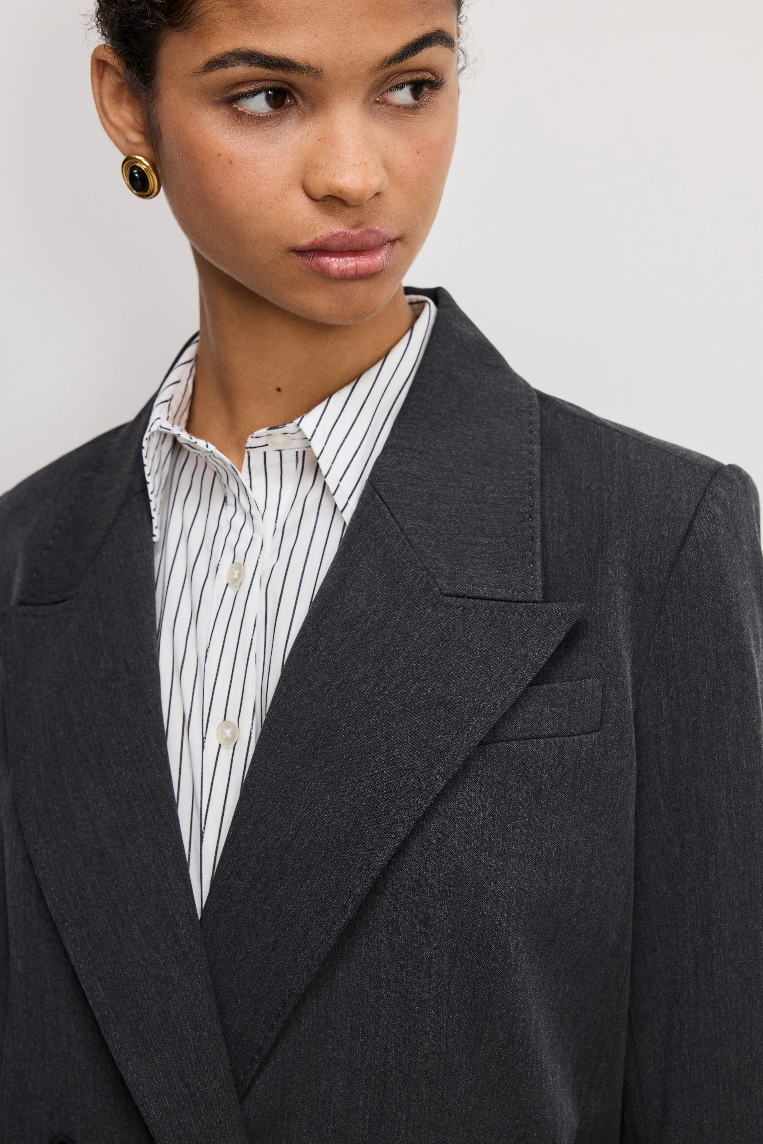 ESSENTIAL SUITING OVERSIZED DOUBLE BREASTED BLAZER | DARK HEATHER GRAY - Image 4