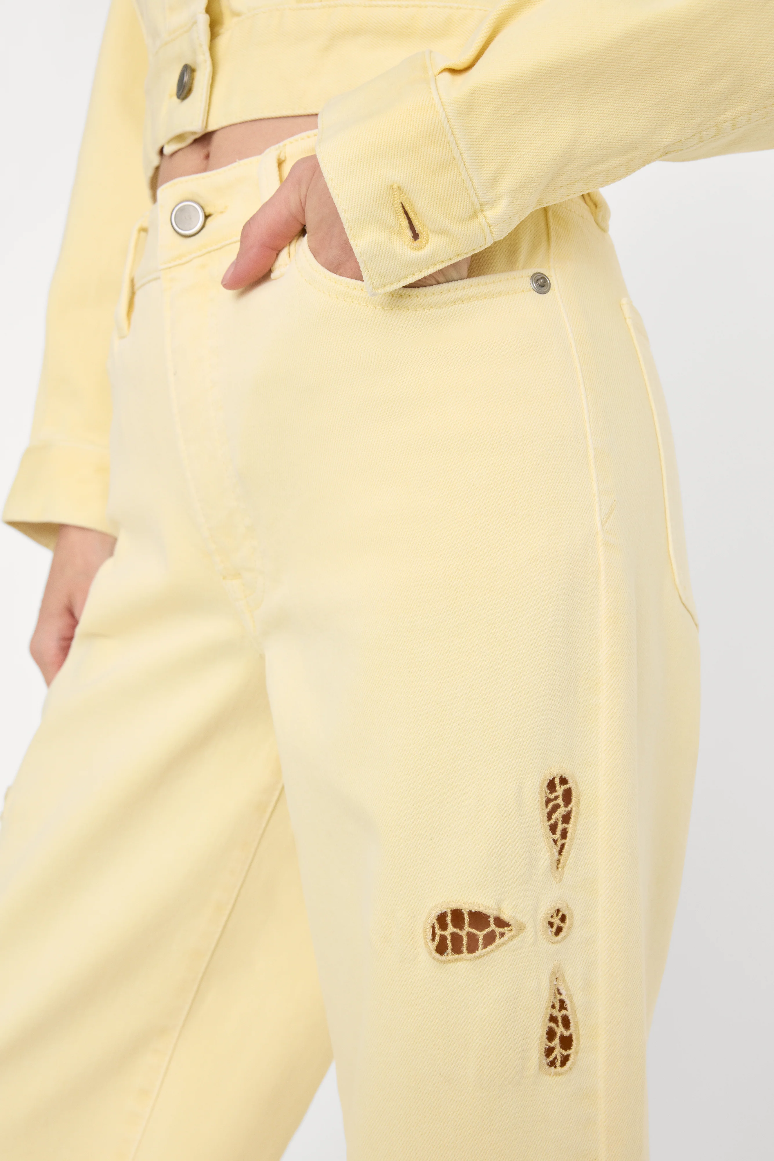 GOOD WAIST PALAZZO ANKLE EMBROIDERED JEANS | ANISE YELLOW - Image 4