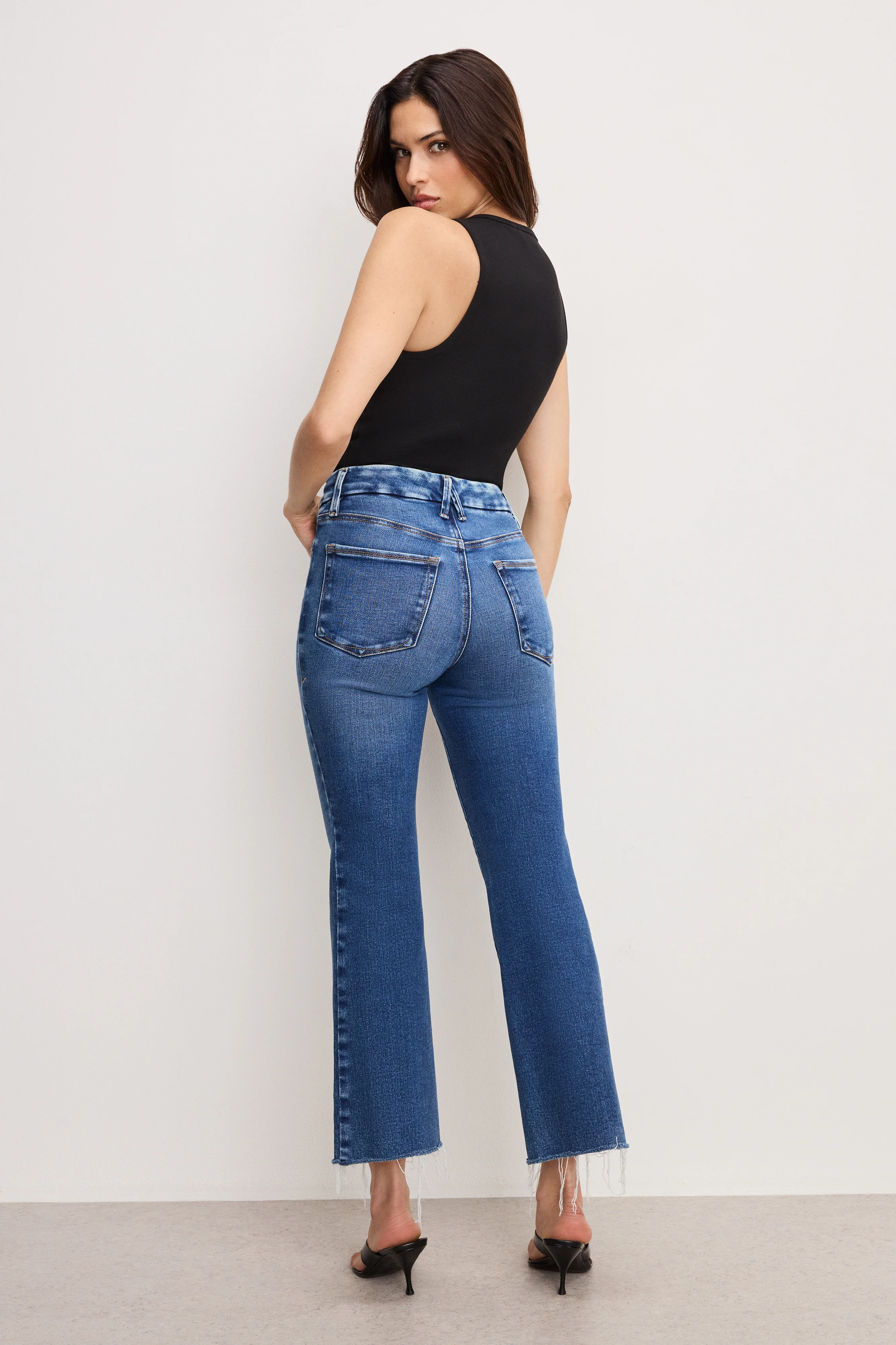 GOOD LEGS CROPPED MINI BOOT JEANS | INDIGO818 - Image 3