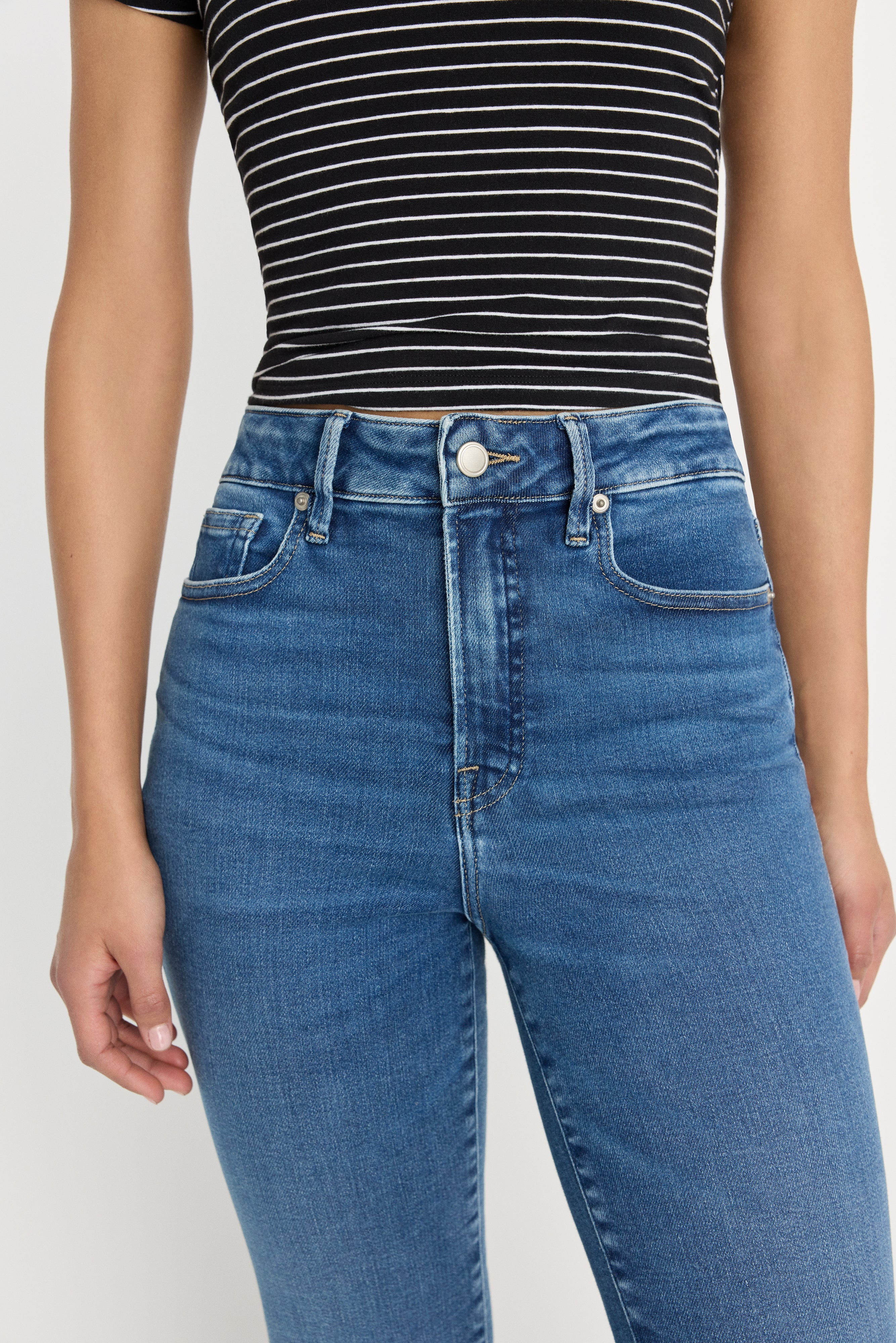 GOOD LEGS STRAIGHT JEANS | INDIGO818 - Image 3