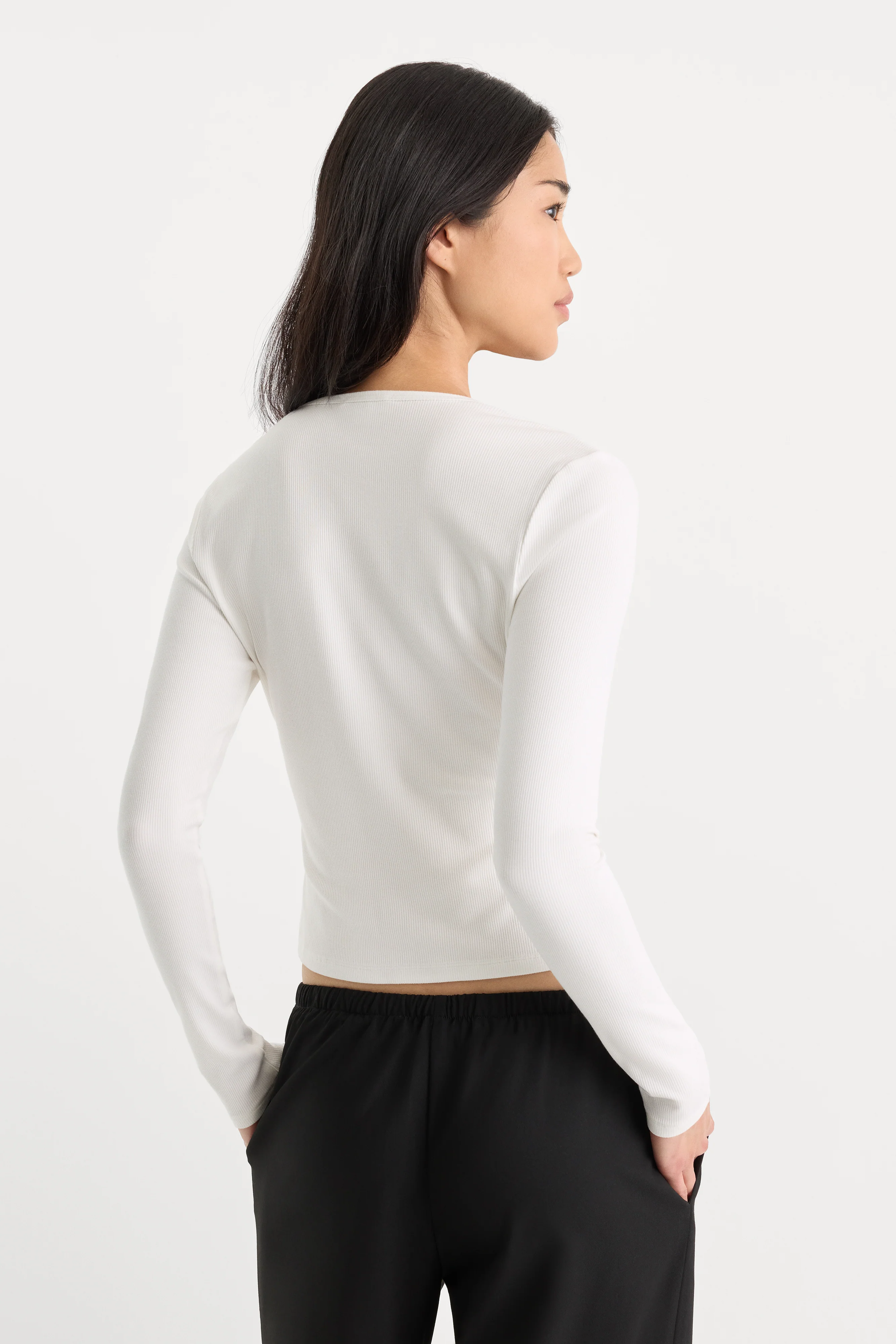 THE RIB V NECK CARDIGAN | CHALK - Image 5