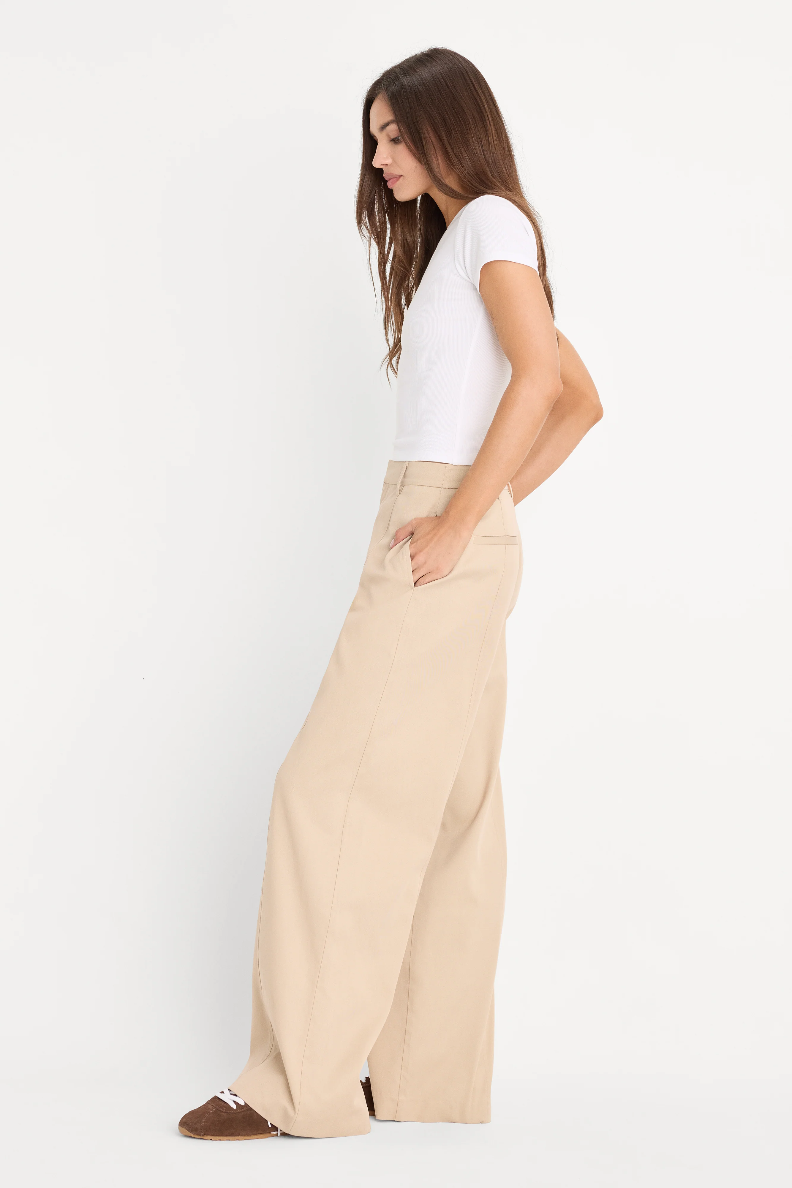 THE SEAMED WIDE LEG TROUSER | LIGHT TAUPE - Image 3